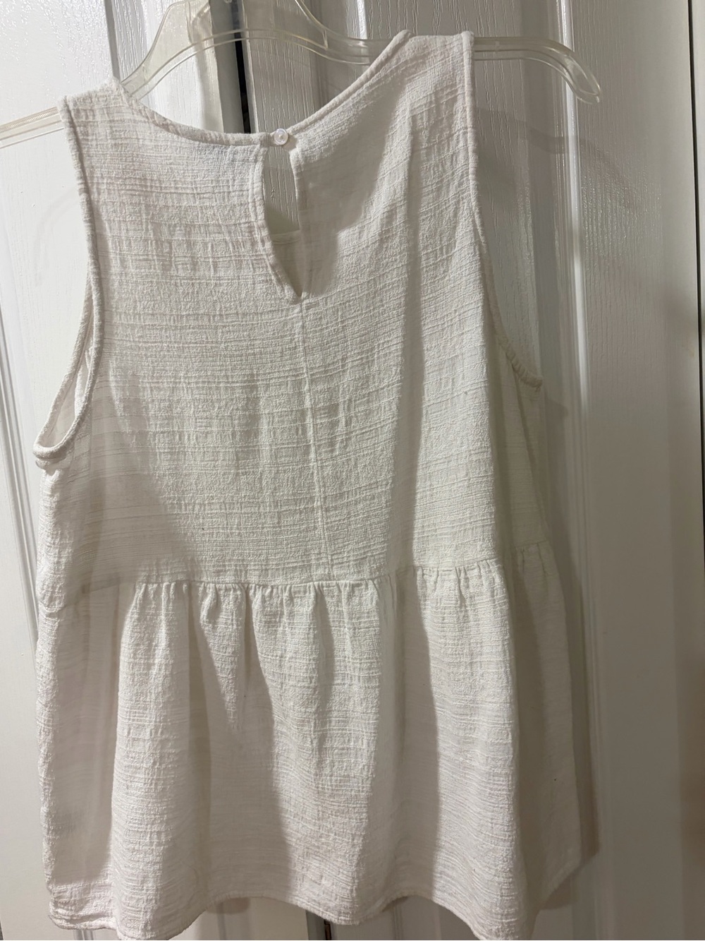 Crown & Ivy White Textured Lace Detail Sleeveless Babydoll Top Medium - Picture 5 of 5